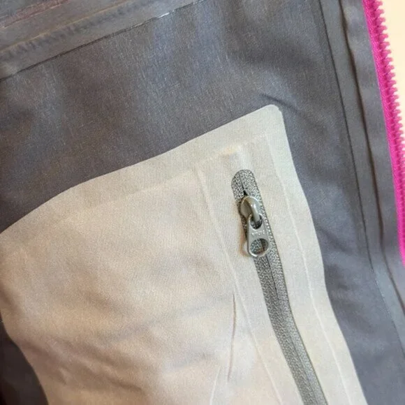 Arc'teryx Pink Ski Jacket - Picture 9 of 9